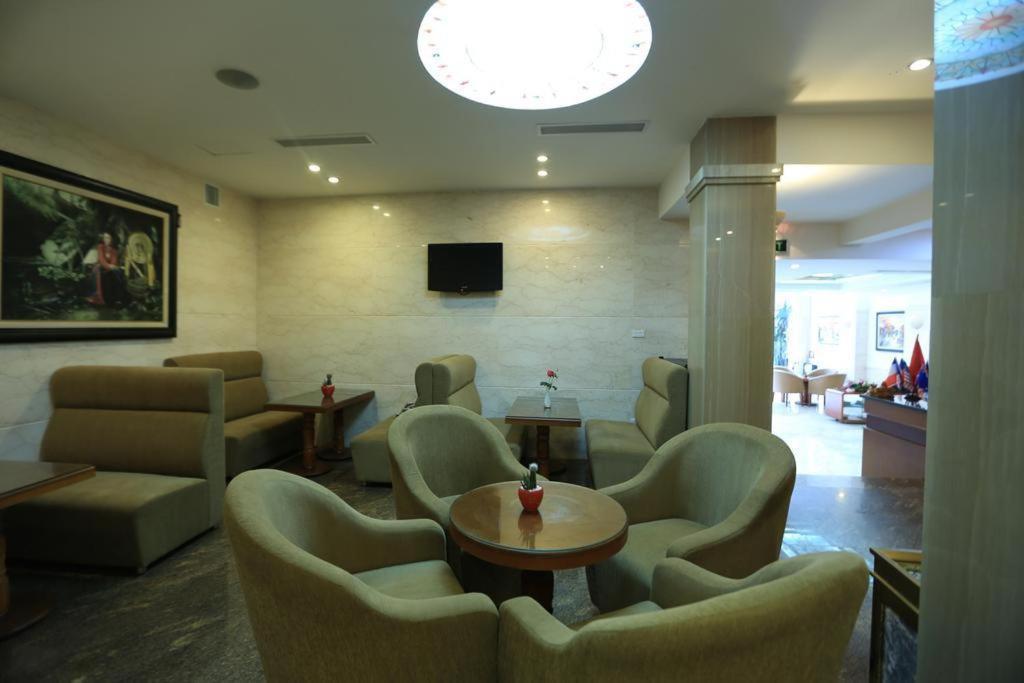 האנוי Moon View Hotel - 65 Cua Bac - By Bay Luxury מראה חיצוני תמונה