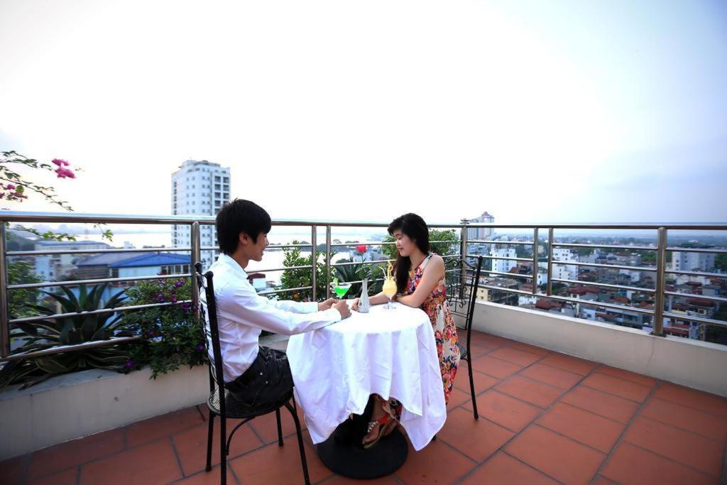 האנוי Moon View Hotel - 65 Cua Bac - By Bay Luxury מראה חיצוני תמונה